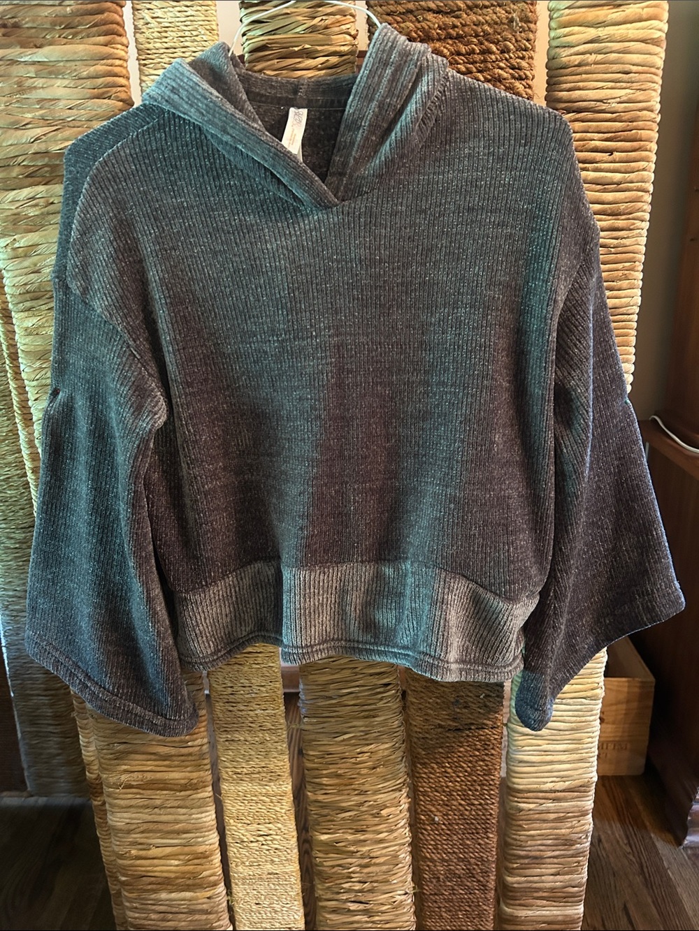Ribbed Hooded Women's Sweater — Charcoal